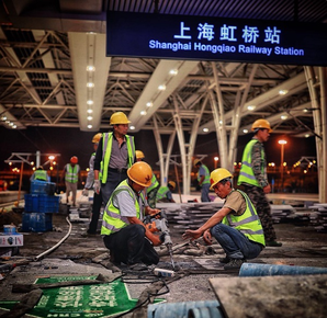 迎接進(jìn)博會，虹橋火車站站容大“升級”