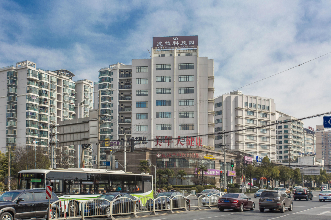 【兆益科技園】寫字樓租賃-上海長(zhǎng)寧臨空東虹橋?qū)懽謽墙榻B