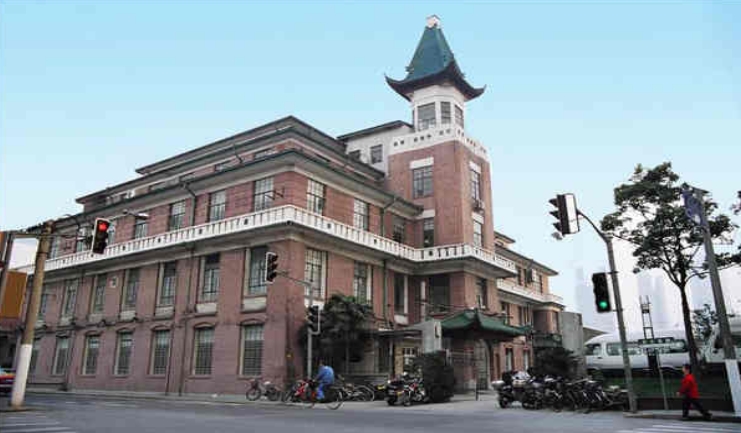 上海老船塢創(chuàng)意園：藝術與商務的完美融合